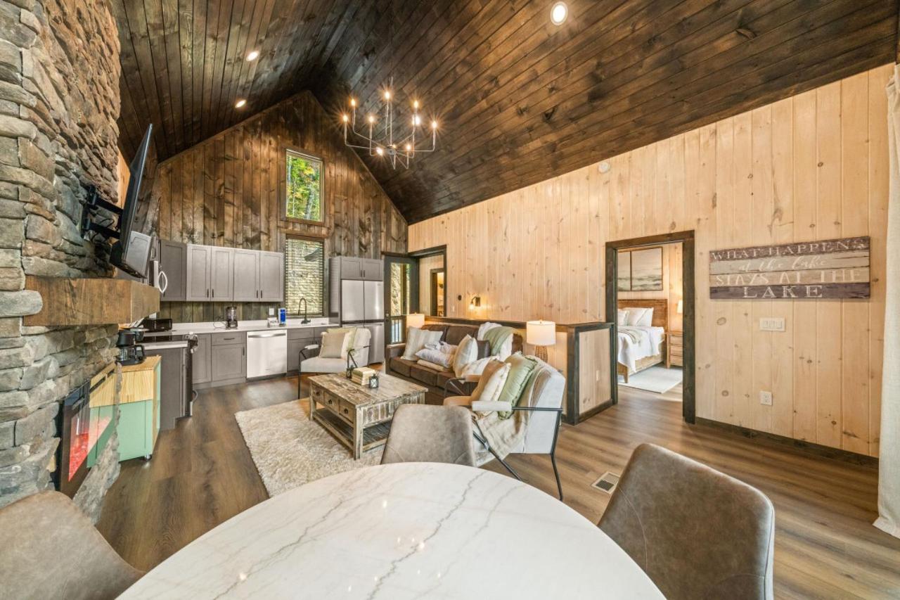 Cozy Cove Retreat W Lake View Hot Tub Firepit Dandridge Exterior photo