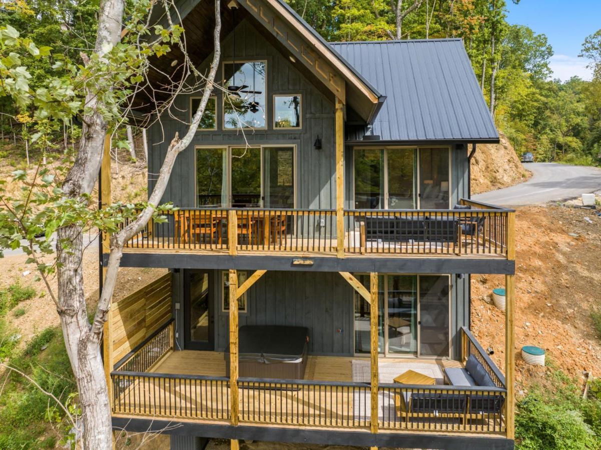 Cozy Cove Retreat W Lake View Hot Tub Firepit Dandridge Exterior photo